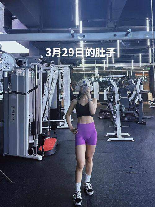 腹部以外的抽脂区域的脱衣要求