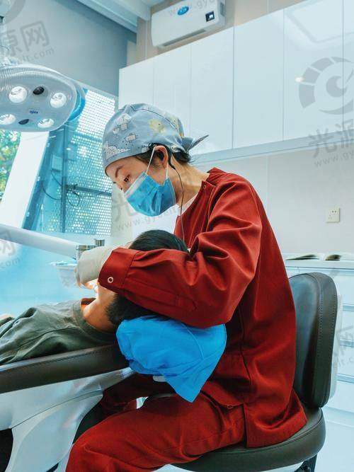 3、上海地区补牙、拔牙价格表
