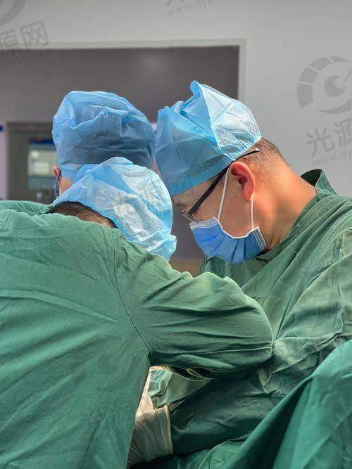 8. 泰国A Plus医学美容中 心