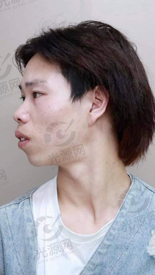 总结：何锦泉医生的专精与信赖