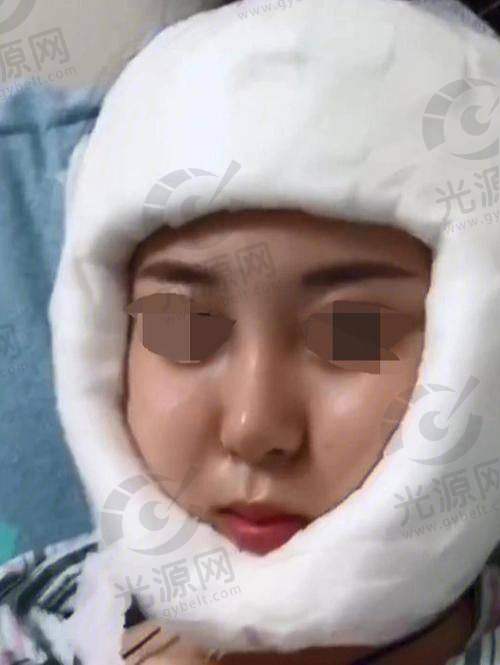 总结归纳郑康在的技术与风格